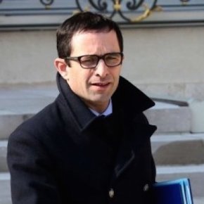 Benoît Hamon ébranle et tacle « l’incohérence de Manuel Valls » …